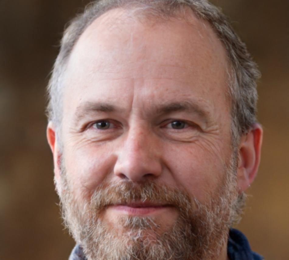 Ritratto di Giuliano Battaglia, fondatore di thaloraphex